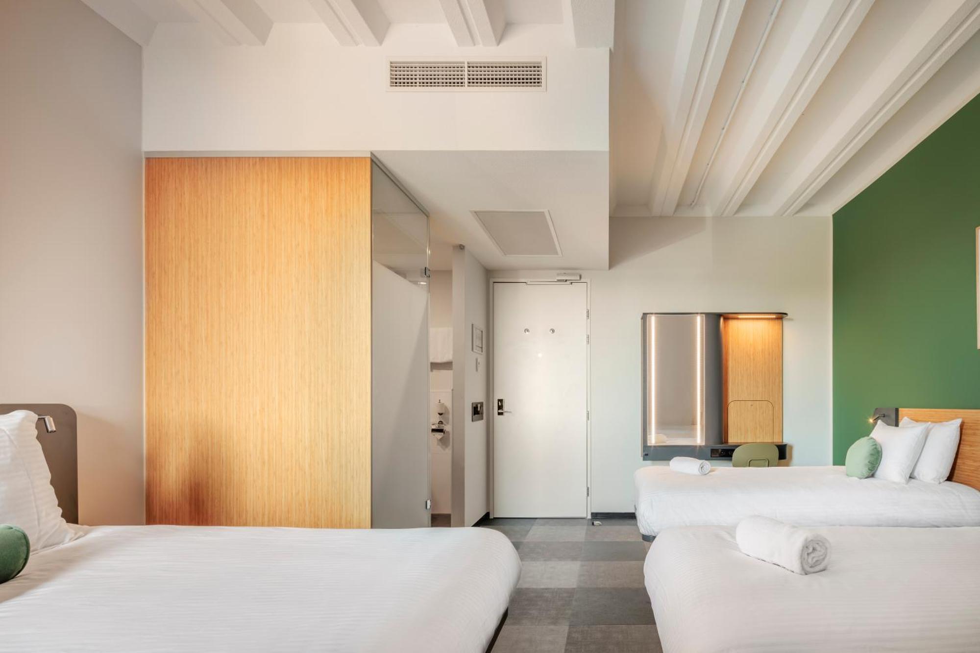 Maxhotel Amsterdam Airport Schiphol - Recently Renovated Hoofddorp Exterior foto